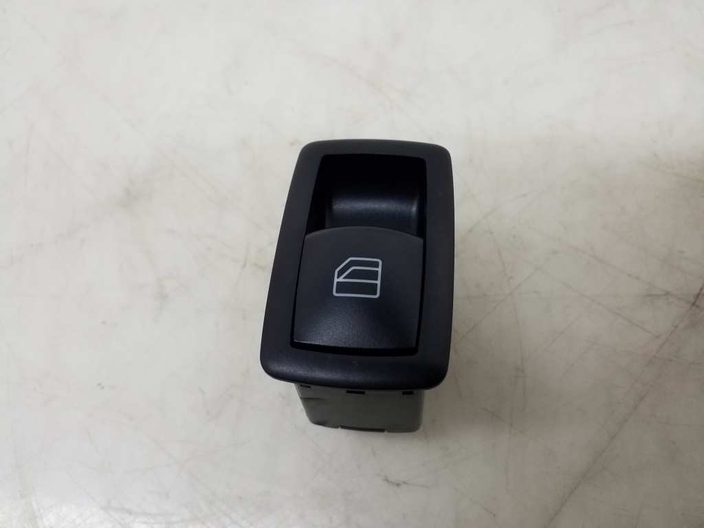 MERCEDES-BENZ M-Class W164 (2005-2011) Front Right Door Window Switch A2518200510 20981561