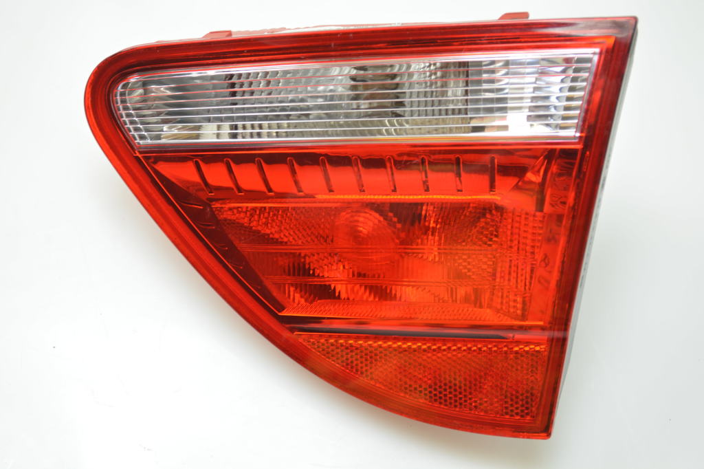 SEAT Exeo 1 generation (2009-2012) Right Side Tailgate Taillight 3R5945094B 25082599