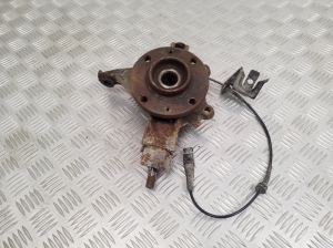 Peugeot 308 (2007–2015) Front wheel hub - 3