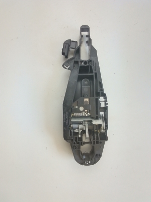 Opel Corsa F (2019–2026) Front door exterior handle bracket 9802977180 - 3