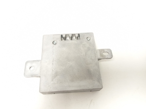 Land Rover Sport L320 (2005–2013) Antenas pastiprinātājs XRA500031 - 2