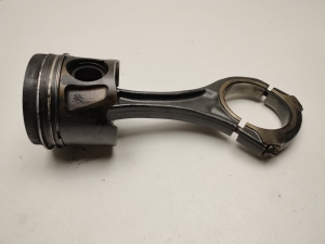  Connecting rod 