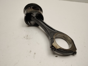  Connecting rod 