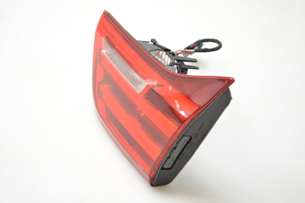 BMW 4 Series F32/F33/F36 (2013-2020) Right Side Tailgate Taillight 7296102 25091364