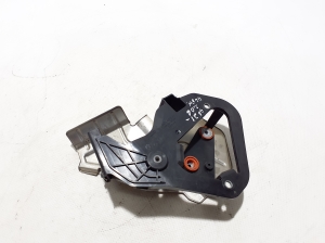   Umwälzpumpenhalter  - 4K0145879AA 