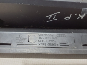 AUDI A6 C8 (2018–2025) Kapotialune kate 4K0821169 - 2
