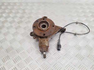 Peugeot 308 (2007–2015) Front wheel hub - 4