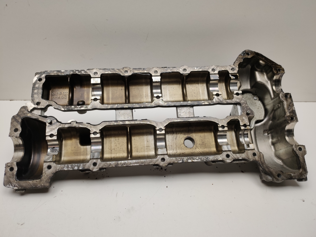 MERCEDES-BENZ CLS-Class C219 (2004-2010) Valve Cover A6420101630 25022782