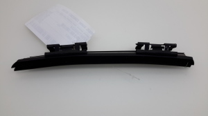   Rear side door strip to glass inner 