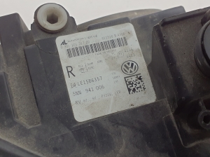 Volkswagen Tiguan (2017–2026) Scheinwerfer vorne 5NN941006 - 2
