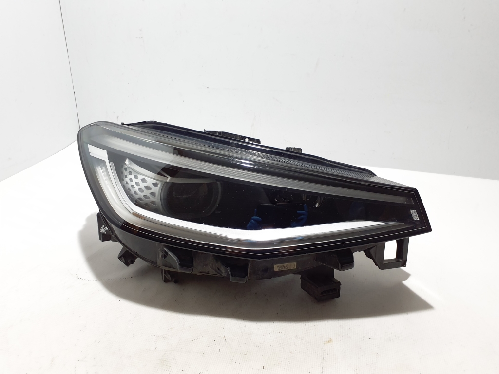 Volkswagen ID.4 I (2020–2026) Headlight 11B941036G Volkswagen ID.4 I (2020–2026) Headlight 11B941036G