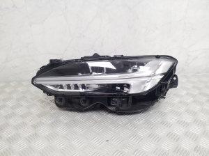 VOLVO V90 (2016–2026) Scheinwerfer vorne 32228310