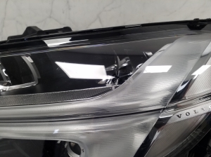 VOLVO V90 (2016–2026) Scheinwerfer vorne 32228310 - 3