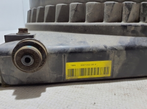Tesla Model S S (2012–2026) Radiaatorite komplekt ja selle osad - 2