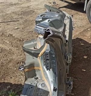 VOLVO S60 III (2018–2026) Front outrigger 32348632 - 4