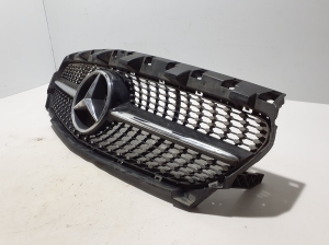 Mercedes Benz CLA-Class W117 (2013–2019) Kühlergrill A1178881160 - 2