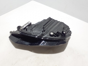 AUDI A6 C8 (2018–2025) Scheinwerfer vorne 4K0941034 - 4