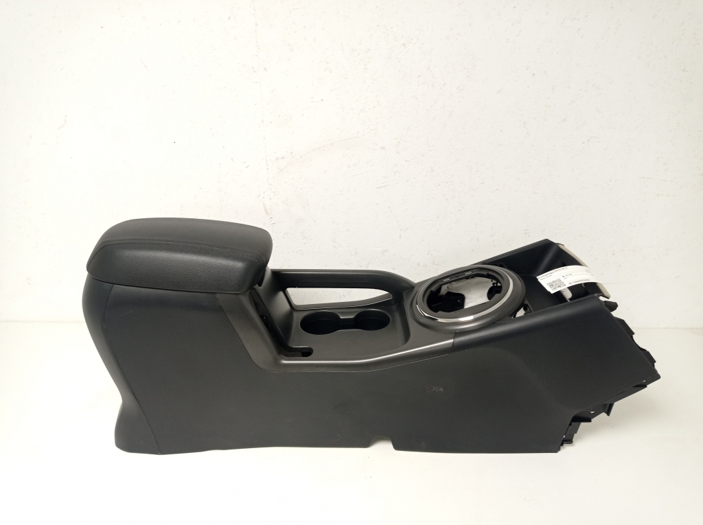 Kia Sportage (2010–2016) Center console