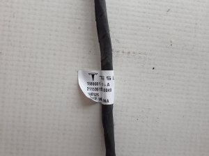 Tesla Model Y Y (2020–2026) Trunk lid strut 1500601 - 3