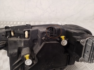 Volkswagen ID.4 I (2020–2026) Scheinwerfer vorne 11B941036N - 9