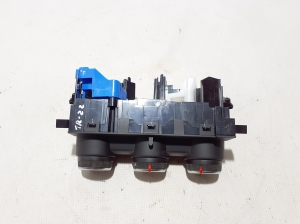 RENAULT Trafic lV (2022–2026) Heater control panel 285257697R - 2