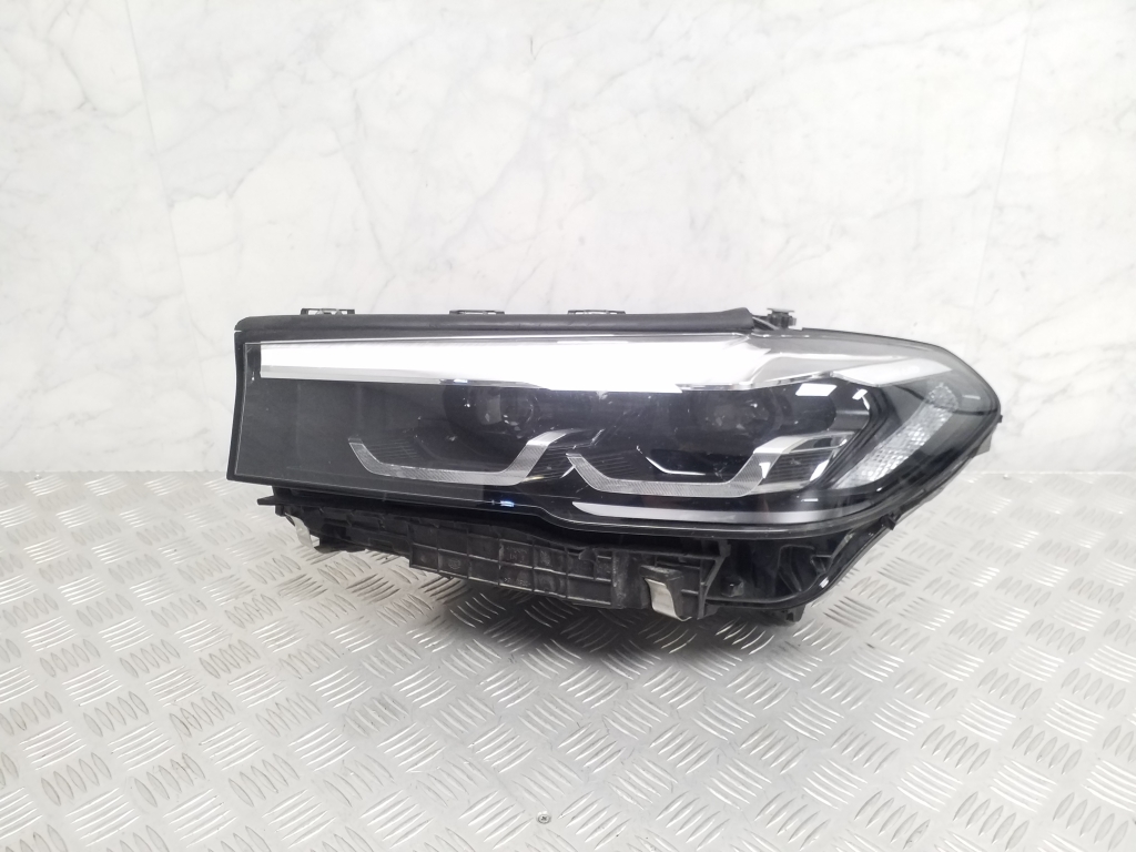 BMW 5 Series G30/G31 (2016-2023) Front Left Headlight 5A388C3 25034296