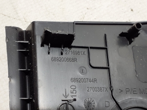 RENAULT Trafic lV (2022–2026) Dashboard trim 689200668R - 2