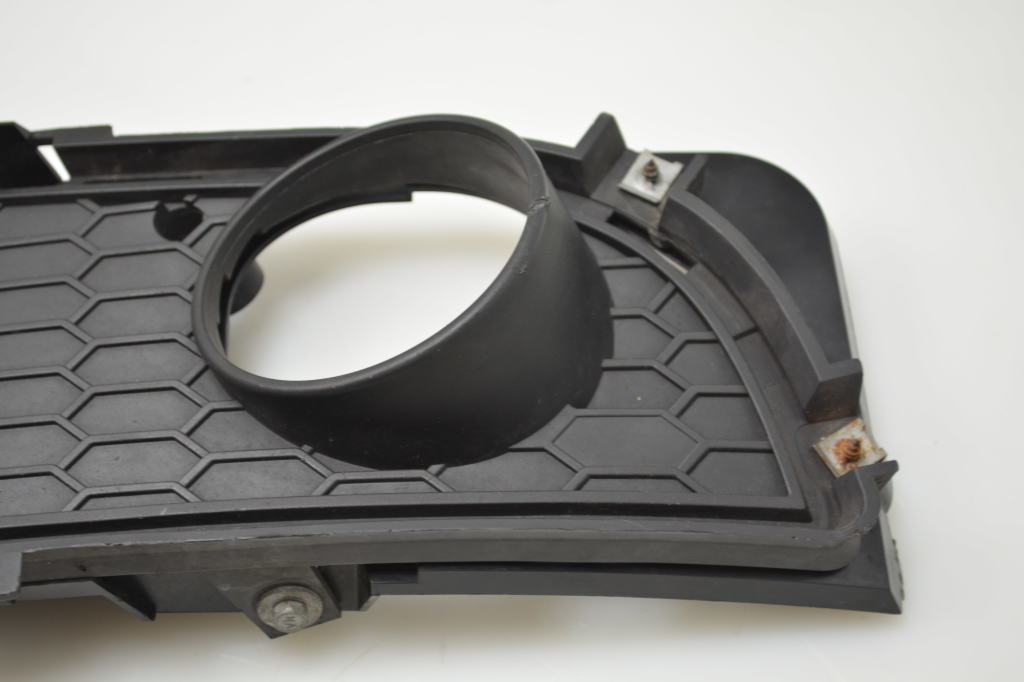 BMW 3 Series E90/E91/E92/E93 (2004-2013) Priekšējais kreisās puses miglas turētājs 7892111 25082450