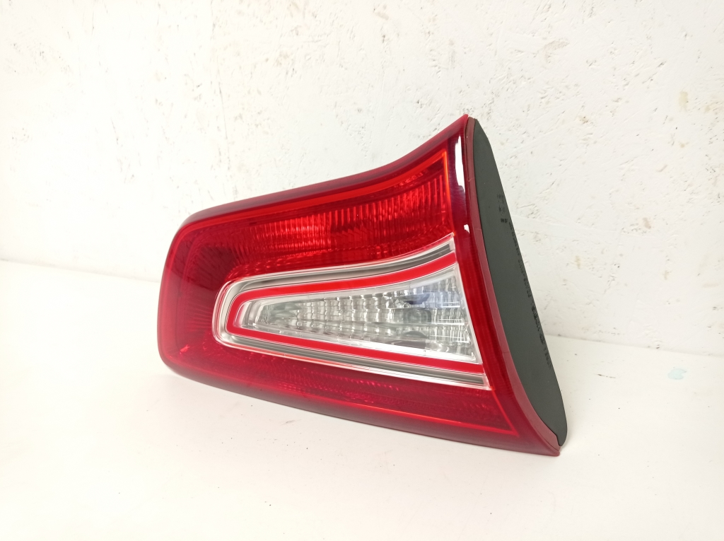 KIA Sportage 3 generation (2010-2015) Задна светлина на дясна врата на багажника 924063W010 25034221