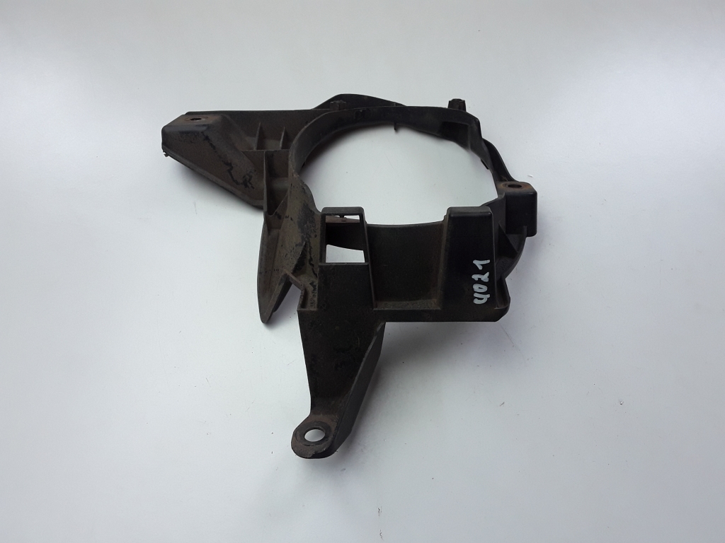 TOYOTA RAV4 4 generation (XA40) (2012-2018) Priekšējais kreisās puses miglas turētājs 5212842090 25098507