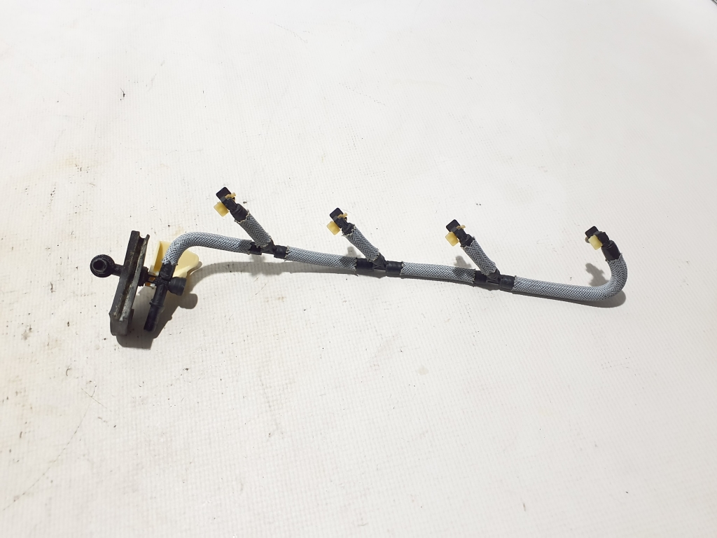 RENAULT Trafic 3 generation (2014-2023) Fuel return pipe 166717509R 25313115