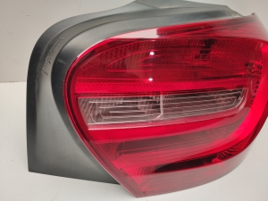  Rear corner lamp 