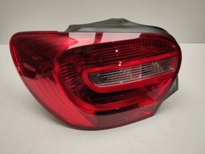  Rear corner lamp 