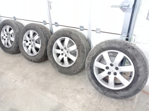 Kia Sorento (2009–2014) Rim set 529102P170 - 2