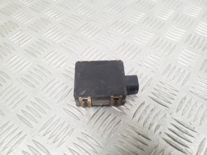 Mercedes Benz C-Class 205 (2014–2021) Pimeda nurga radar Distronic A0009056713 - 4