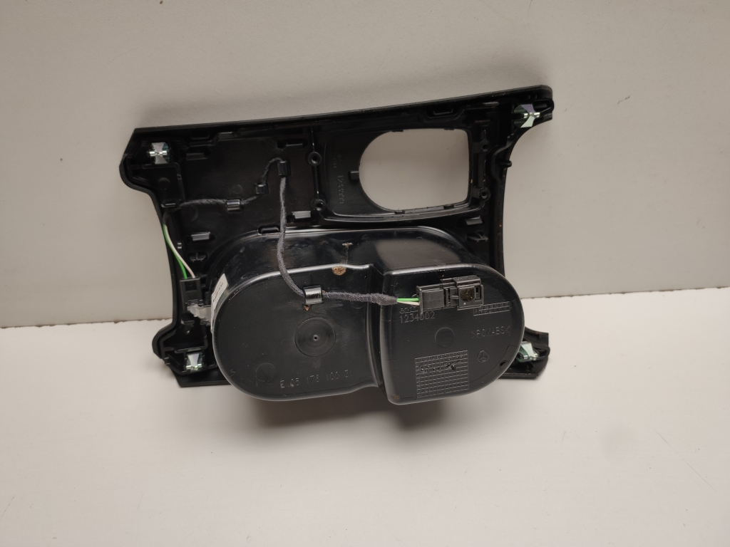 MERCEDES-BENZ A-Class W176 (2012-2018) Cup Holder A1766801710 25085509