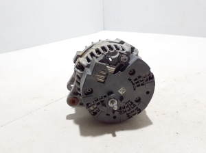 Mercedes Benz CLA-Class W117 (2013–2019) Lichtmaschine A0009063322 - 2