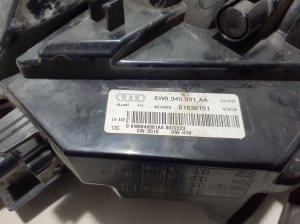 AUDI A4 B9 (2015–2026) Tagumine nurgatuli 8W9945091AA - 2