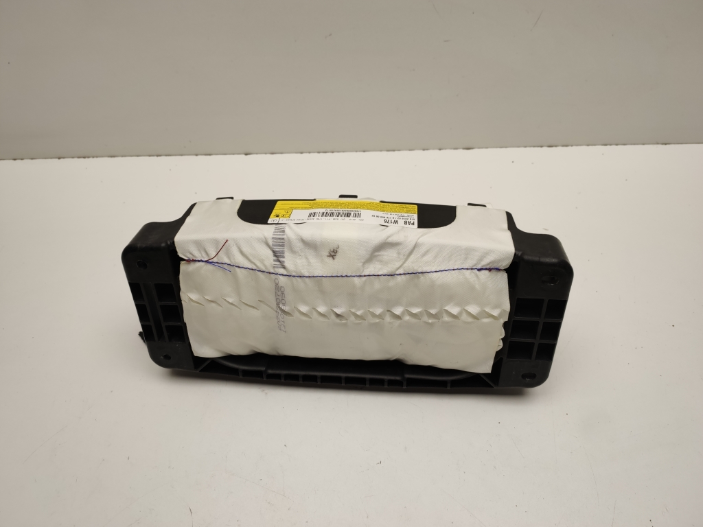 MERCEDES-BENZ A-Class W176 (2012-2018) Airbag SRS pentru bord A1768600002 25085376