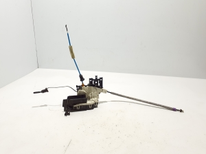 Front door lock - A1667200435