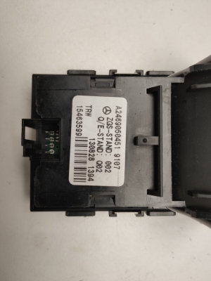 Mercedes Benz A-Class 176 (2012–2018) Parking brake switch A246905451 - 2