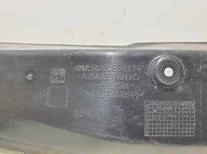 Mercedes Benz C-Class 205 (2014–2021) Esiporitiiva muu osa A2058890125 - 2