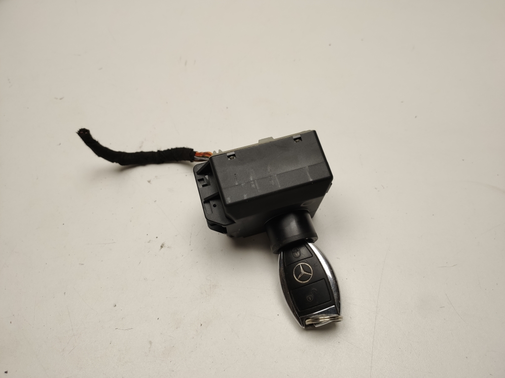 MERCEDES-BENZ A-Class W176 (2012-2018) Ignition Lock A2469057901 25085296