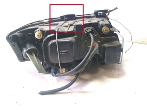 AUDI A6 C5 (1997–2005) Esituli 151411102L - 4