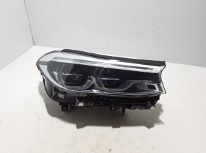 BMW 6 SERIES G32 (2017–2026) Scheinwerfer vorne 8497226