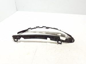 Mercedes Benz A-Class 177 (2018–2026) Esitule muu osa 1778261300 - 4