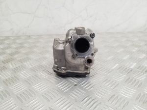  EGR valve 