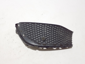 Priekšējā bampera apakšējā reste - A2138852903