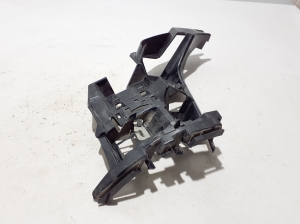 Mercedes Benz GLE-Class 167 (2019–2026) Rear bumper bracket A1678804000 - 4