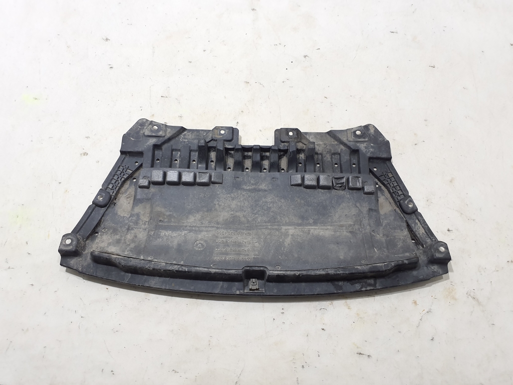 MERCEDES-BENZ E-Class W213/S213/C238/A238 (2016-2024) Engine Cover A2135200200 25272454